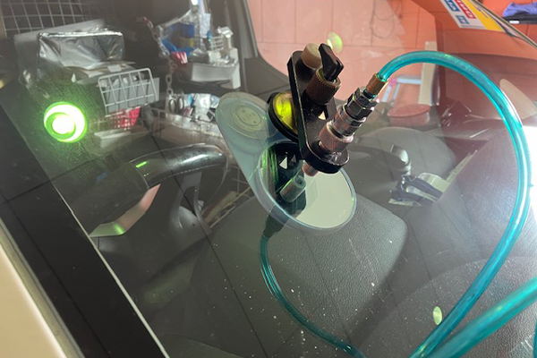 日産（NV200バネット）のフロントガラスリペア2025.12.23@AGエキスパート相模原店