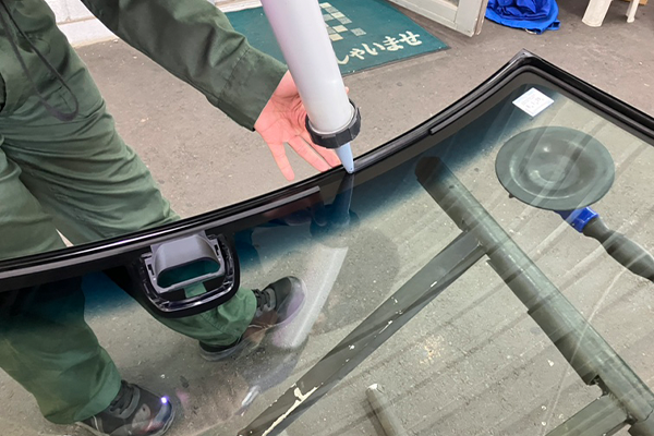 Ｎ-BOX（ホンダ）のフロントガラス交換2026.1.9@AGエキスパート大和店