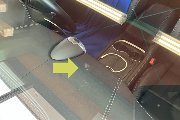 グレカ－レ（マセラティ）のフロントガラスリペア2026.3.7@AGエキスパートさいたま店