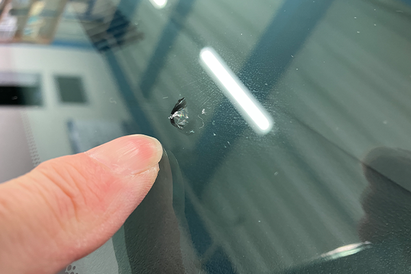 キックス（日産）のフロントガラスリペア2026.2.26@AGエキスパート新座店