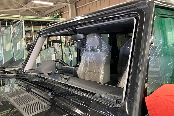 Ｇクラス（メルセデスベンツ）のフロントガラス交換2026.4.11@AGエキスパート三郷店