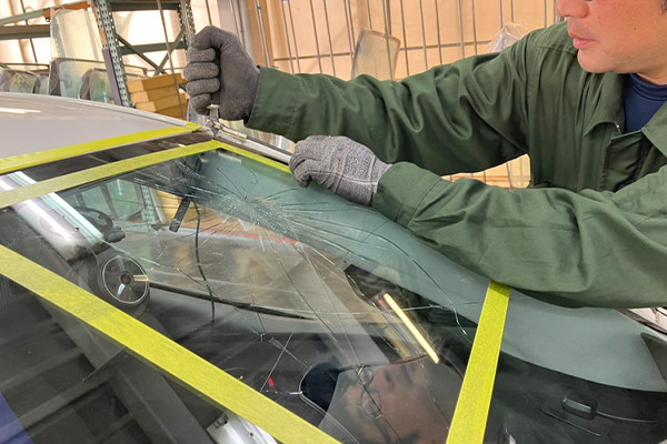 プリウス（トヨタ）のフロントガラス交換2026.3.30@AGエキスパート大和店