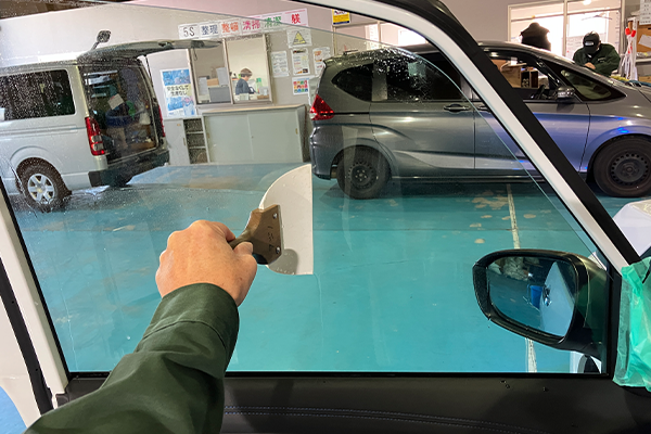 セレナ（日産）のカーフィルム施工2026.4.10@AGエキスパート藤沢店