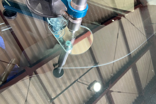 セレナ（日産）のフロントガラスリペア2026.4.20@AGエキスパート所沢店